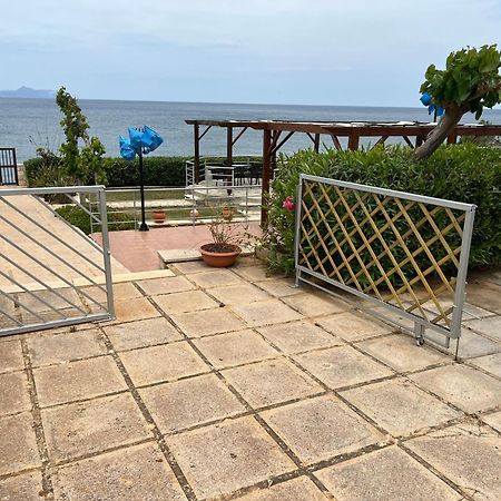 Beachfront Family Villa Katerina With Private Pool, Playground, Bbq & Amazing Sea Views! Petres  Exterior photo