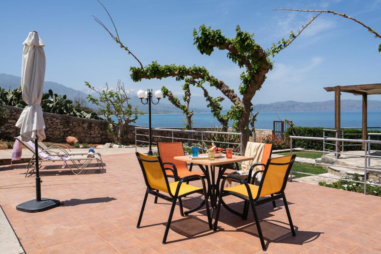 Beachfront Family Villa Katerina With Private Pool, Playground, Bbq & Amazing Sea Views! Petres  Exterior photo