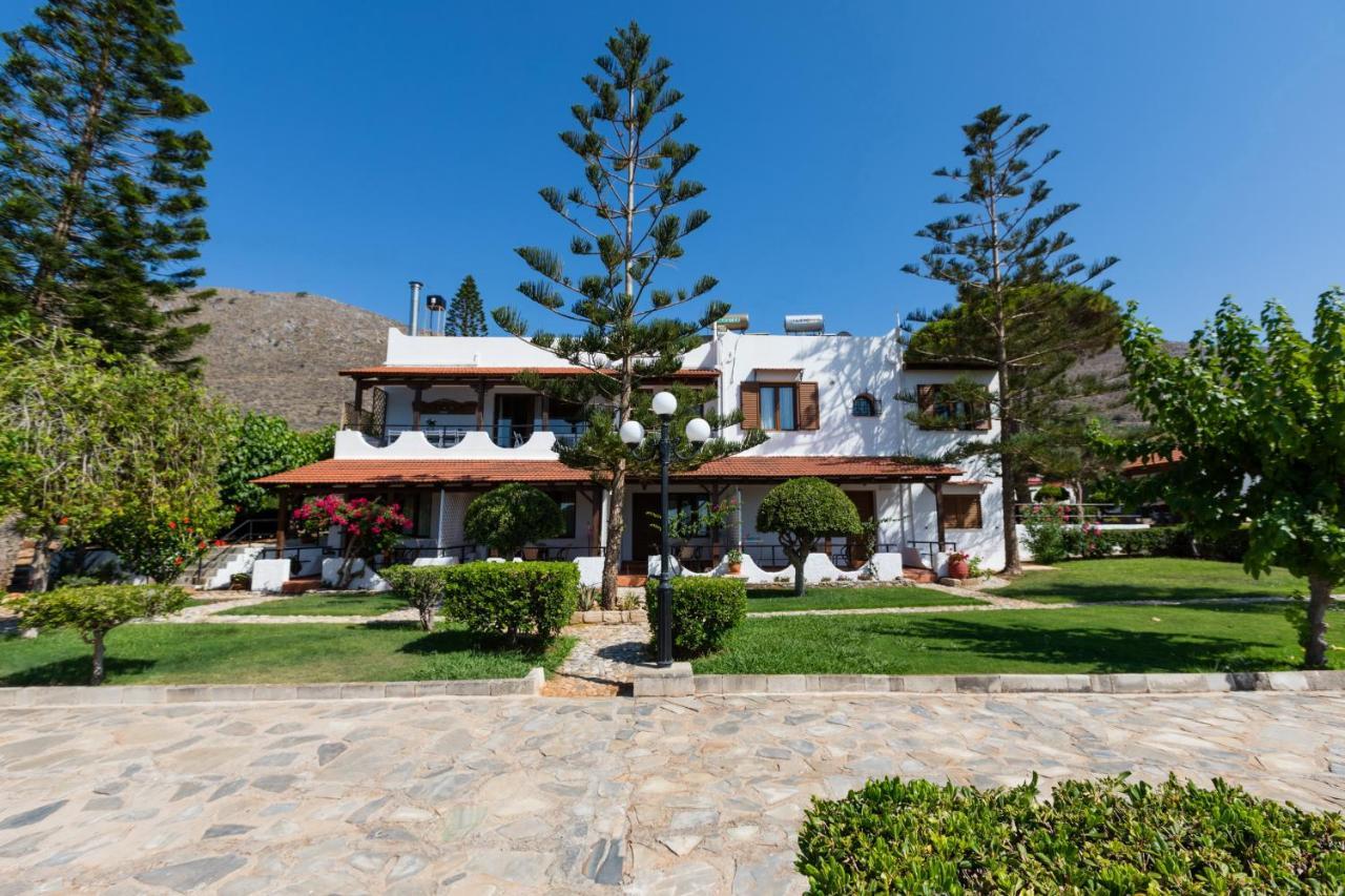 Beachfront Family Villa Katerina With Private Pool, Playground, Bbq & Amazing Sea Views! Petres  Exterior photo