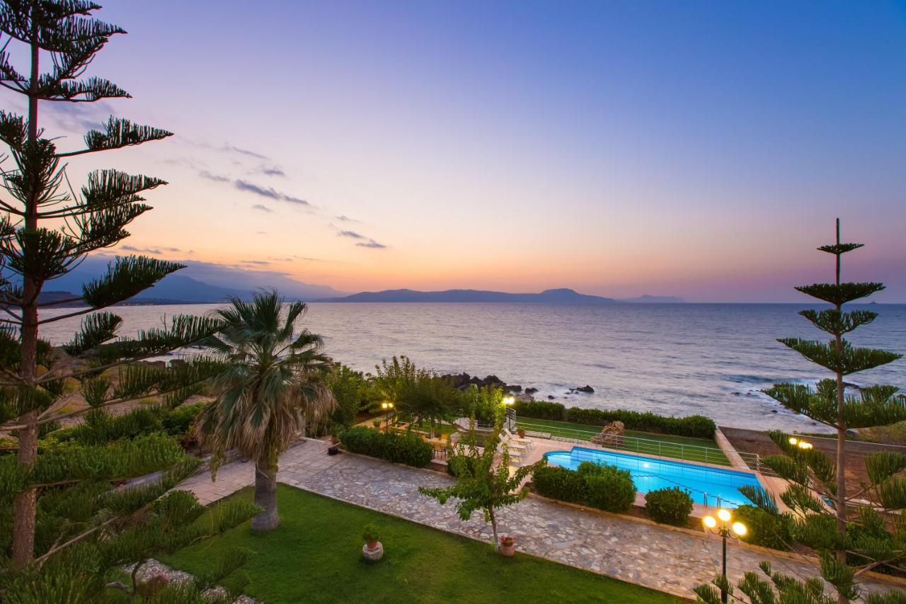 Beachfront Family Villa Katerina With Private Pool, Playground, Bbq & Amazing Sea Views! Petres  Exterior photo