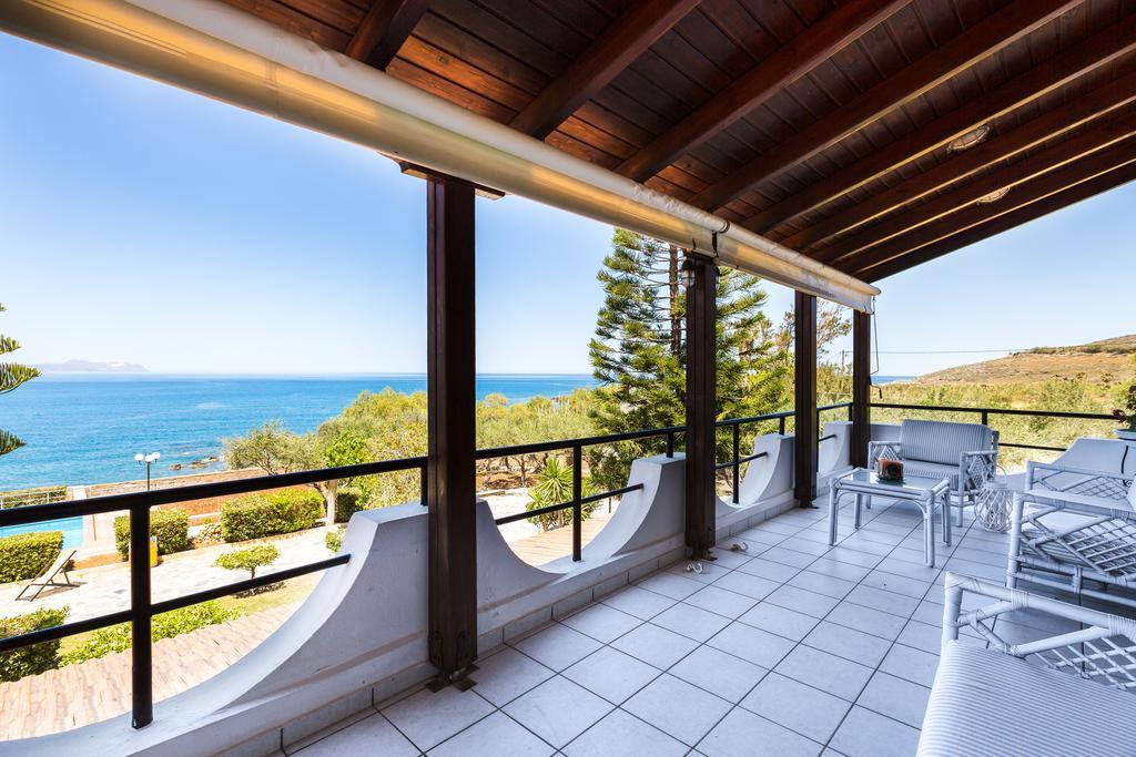 Beachfront Family Villa Katerina With Private Pool, Playground, Bbq & Amazing Sea Views! Petres  Exterior photo